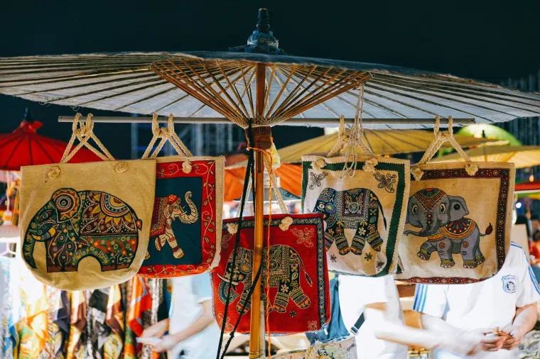 ตลาดกลางคืนสิบสองปันนา