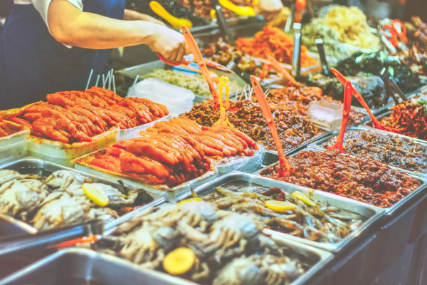 Food scene at Gwangjang Market