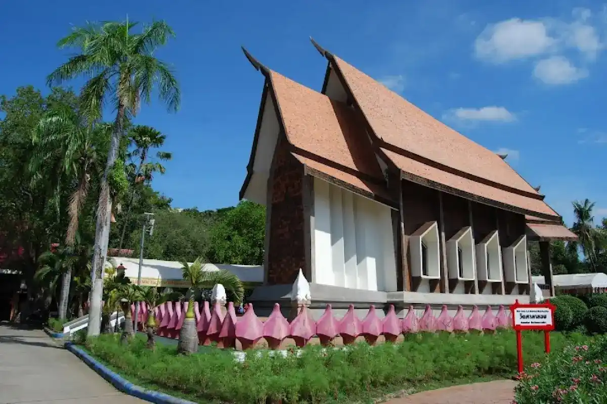 วัดศาลาลอย