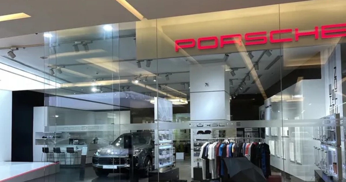 Luxury Car Showrooms at Siam Paragon