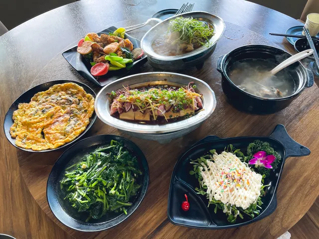 野柳地質公園, 美食, 四姊妹海鮮餐廳