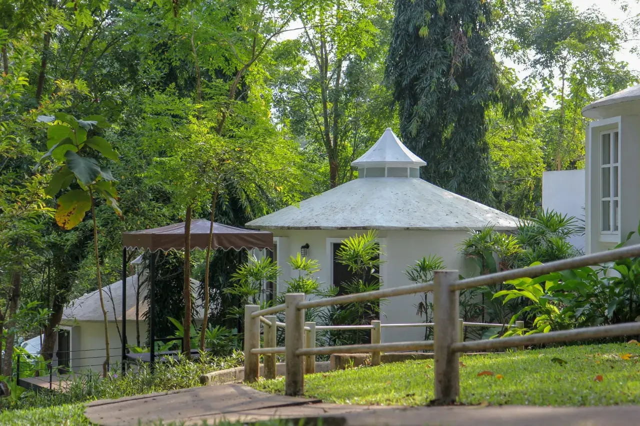 โวโรน่า รีสอร์ท