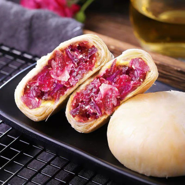 ขนมเปี๊ยะไส้กุหลาบ