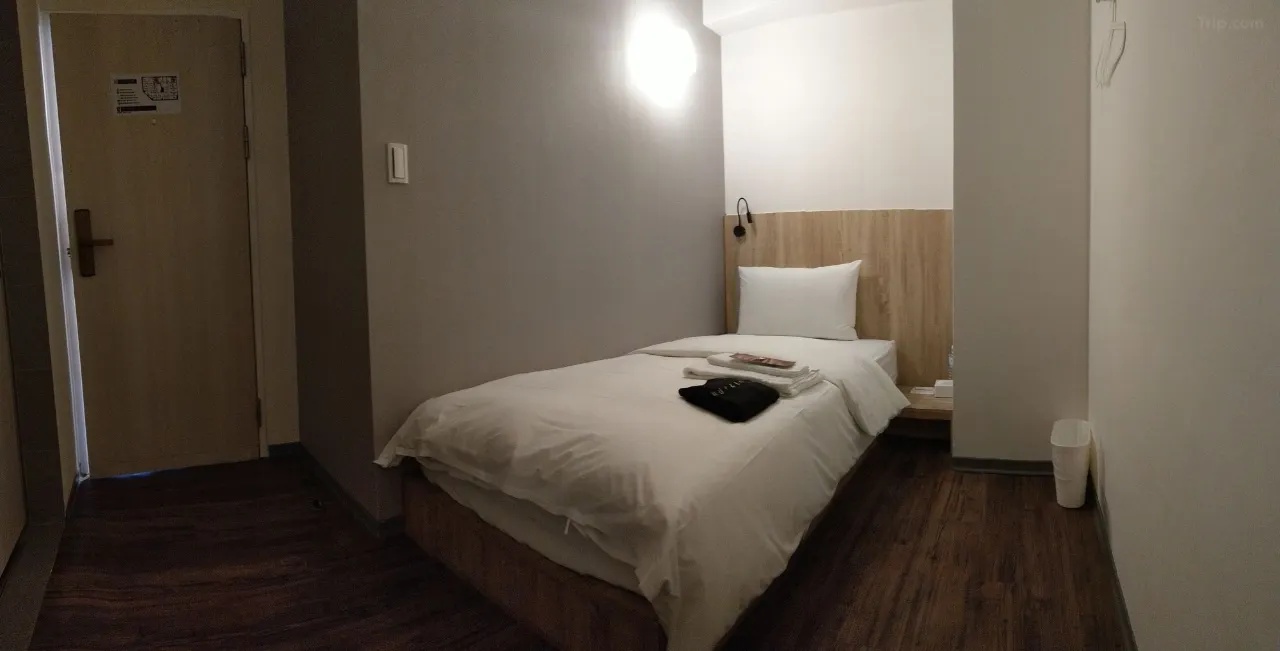 Single Inn 單人房(高雄站前館)