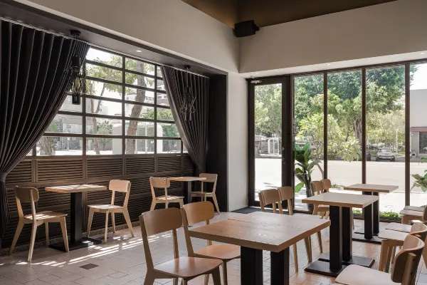 駁二住宿｜塩•泊思行旅