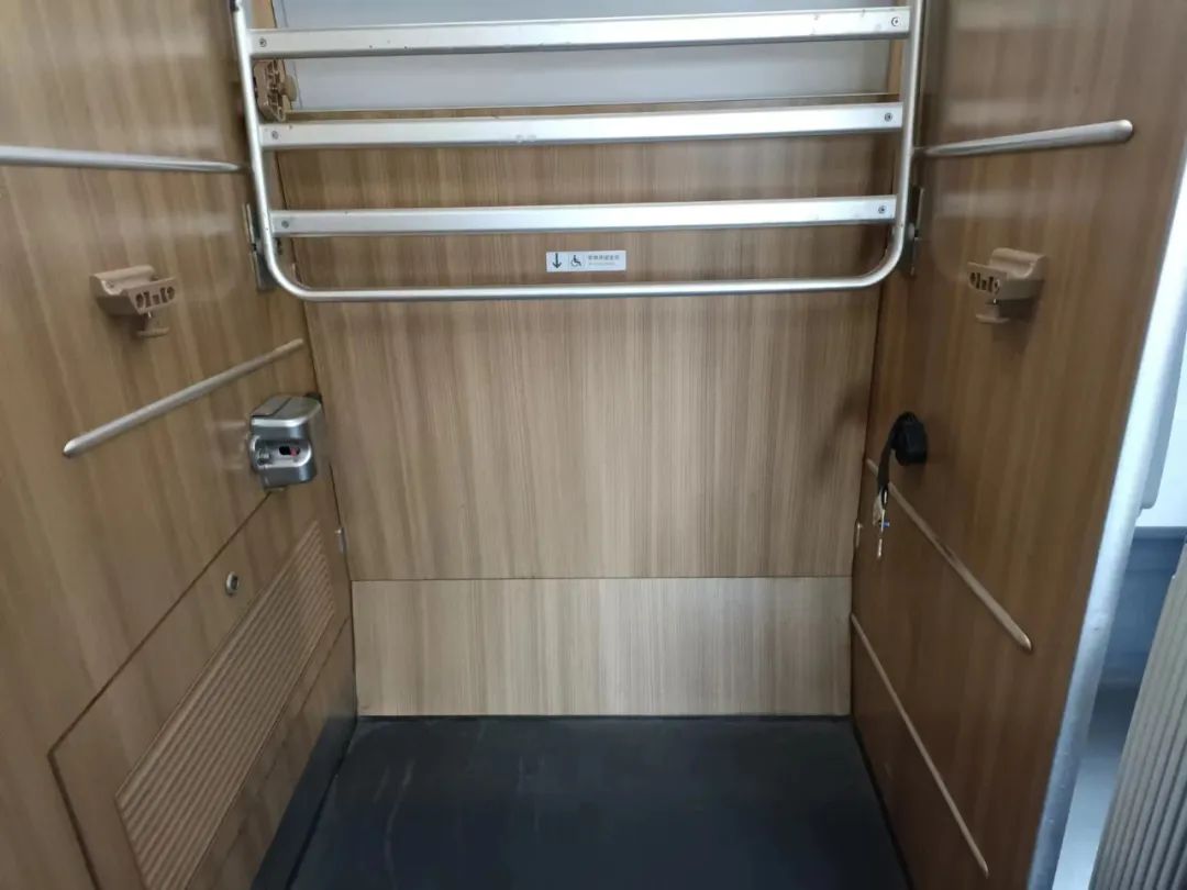 大陸高鐵行李放置處