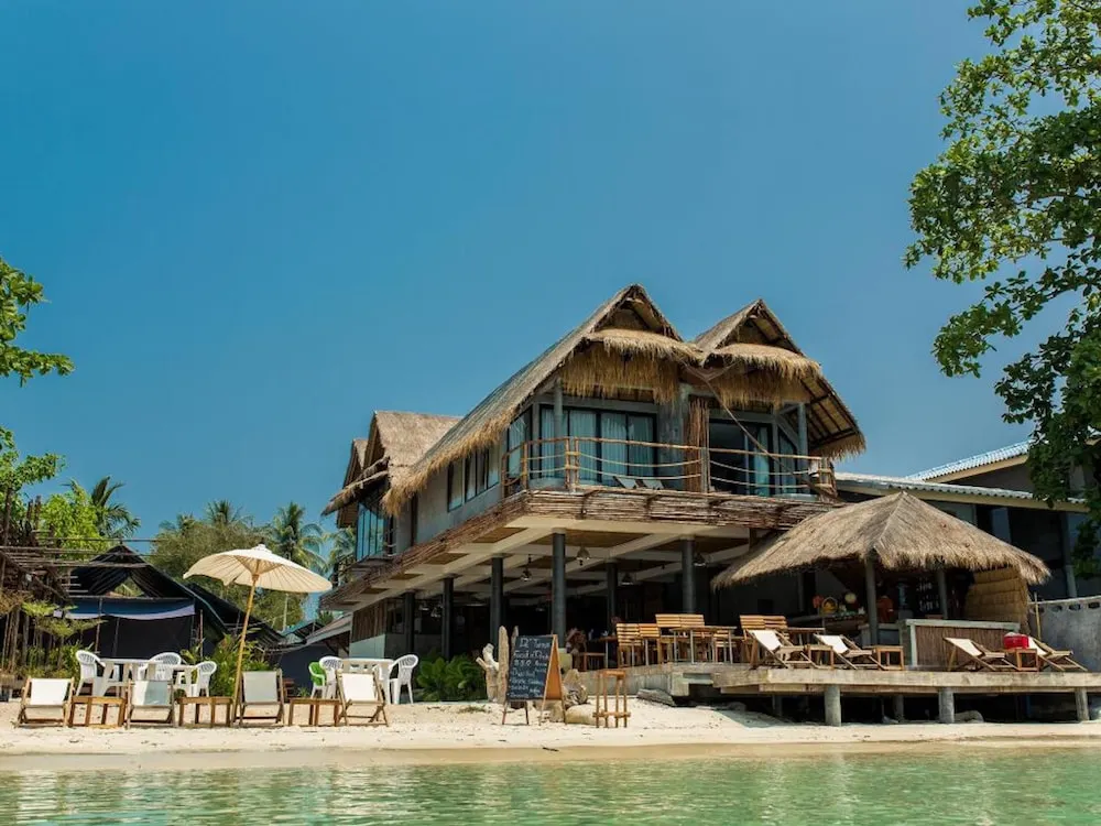  เกาะมุก เดอ ธารา(Koh Mook de Tara Beach Resort)