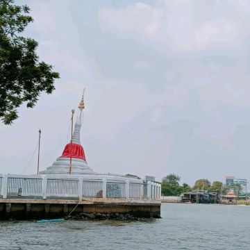 10. วัดปรมัยยิกาวาสวรวิหาร (เกาะเกร็ด)