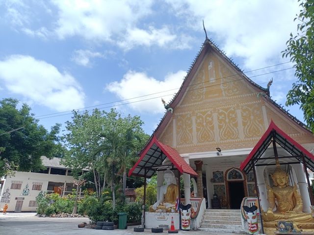 รวม 9 วัดในเชียงคาน ไหว้พระขอพร ชมเสน่ห์ศิลปะล้านช้างริมฝั่งโขง 2569 | Trip.com