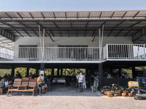 บ้านครูส่วน by ปลา