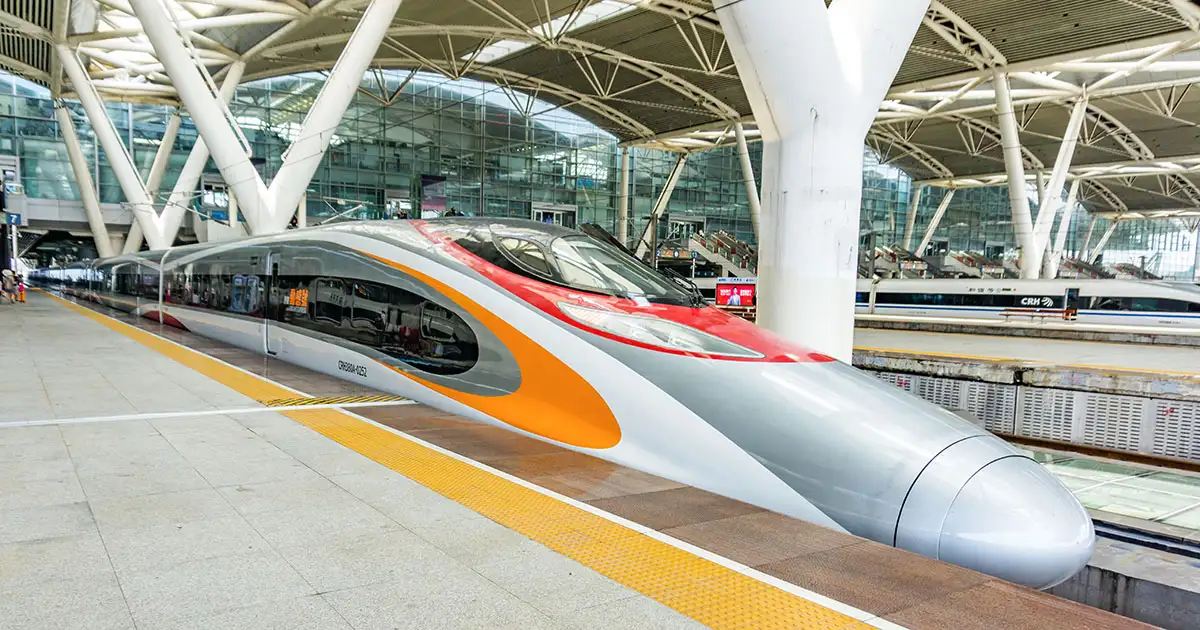 สถานีรถไฟในกวางโจวและเซินเจิ้น