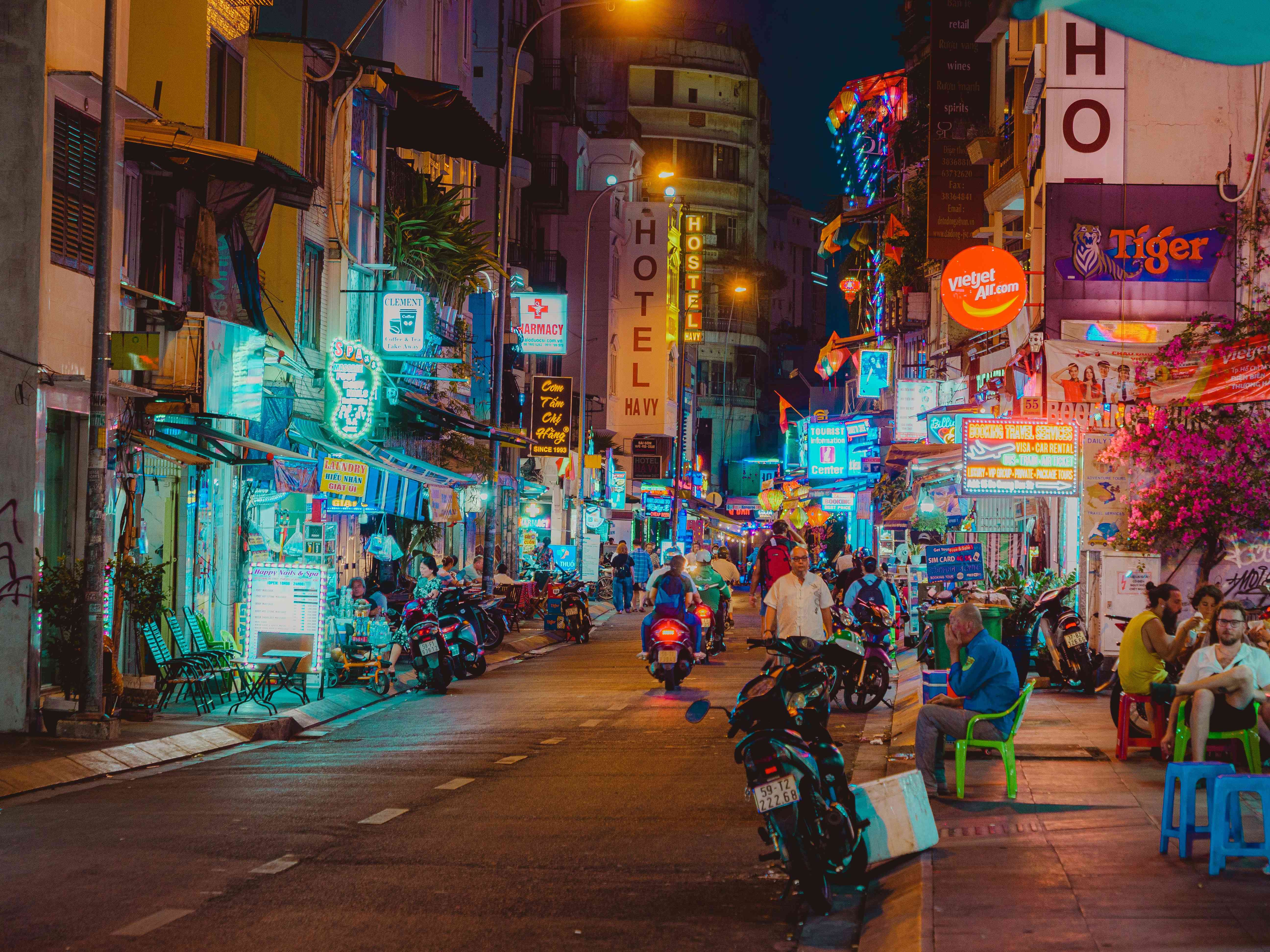 호치민 날씨 우기 