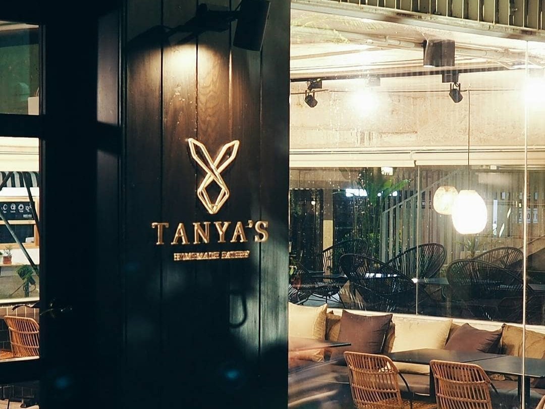 Tanya's (ร้านทันย่า)