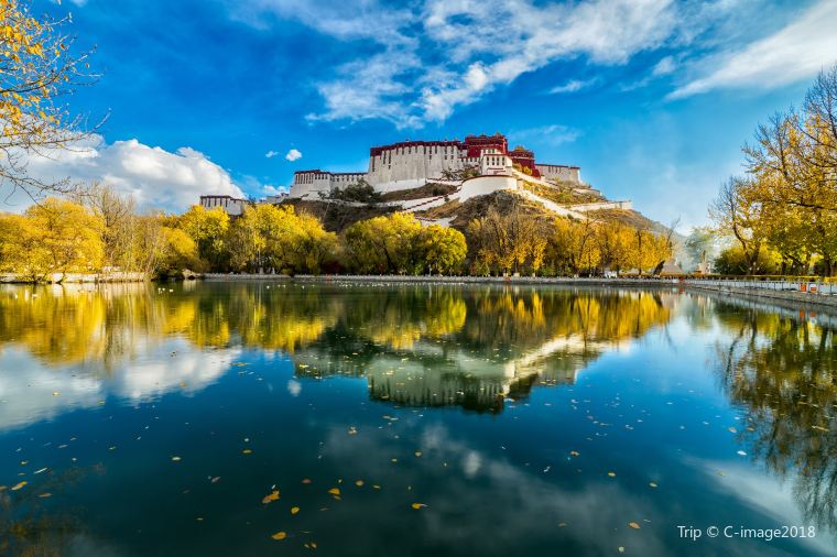 ฤดูใบไม้ร่วงในลาซา