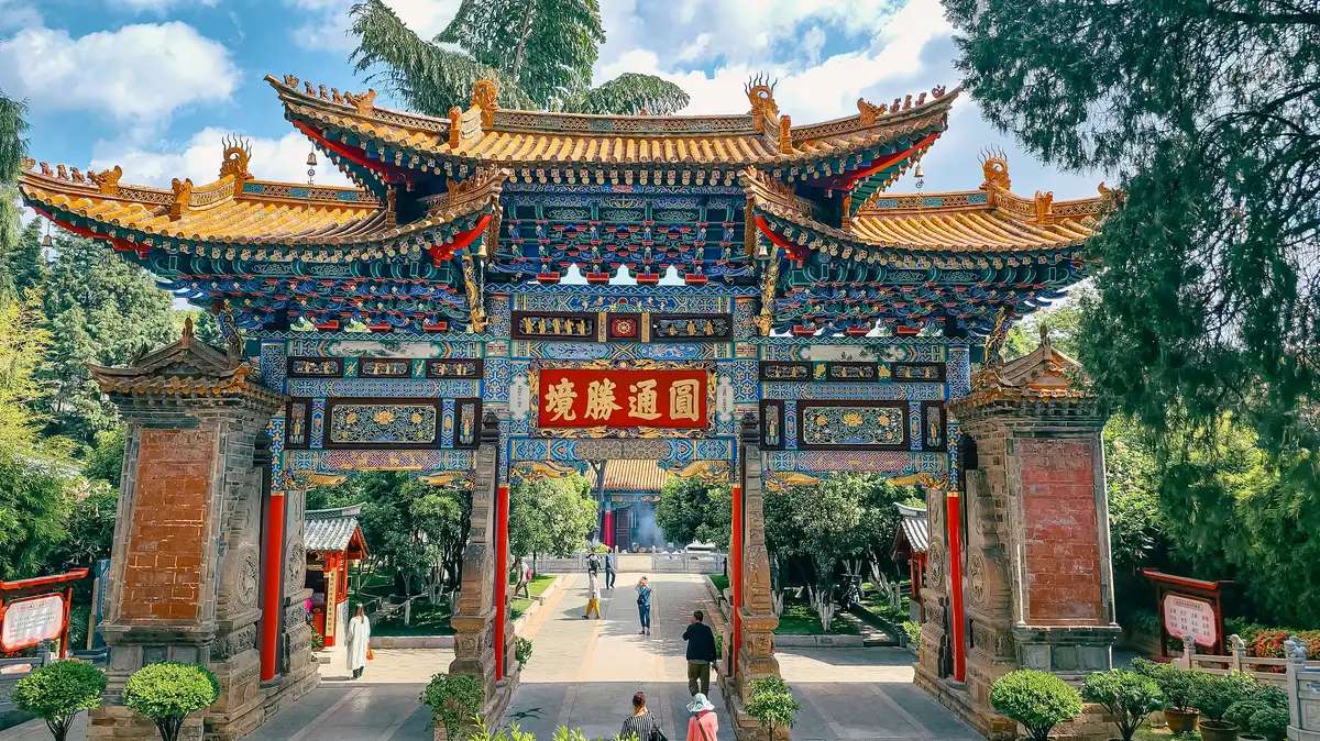 วัดหยวนทง (Yuantong Temple)