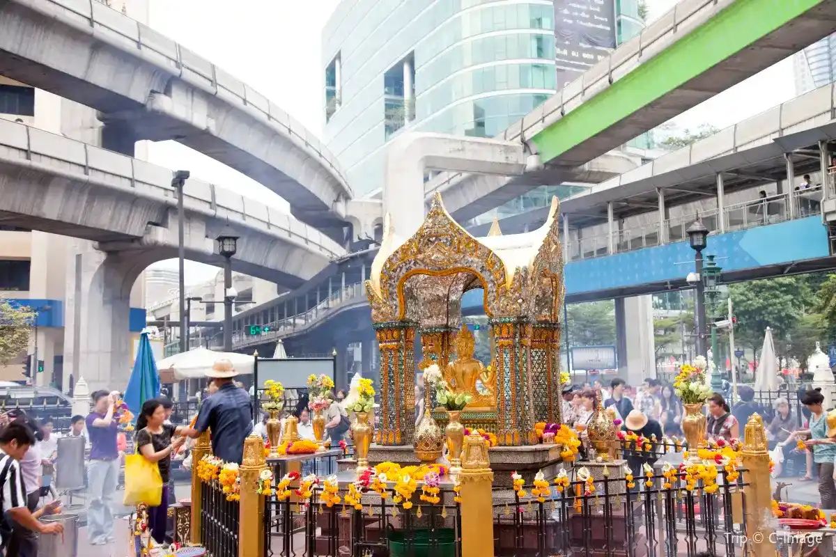 ศาลพระพรหมเอราวัณ