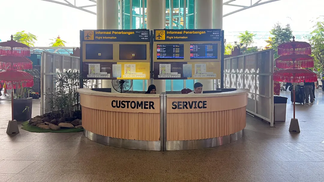 Airport transfer counter