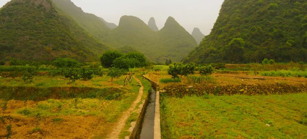 Yangshuo: Fahrrad, Yulong-Fluss und ländliches Leben