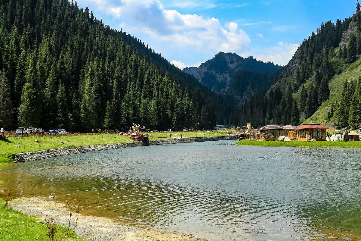 烏魯木齊天山大峽谷+照壁山一日遊