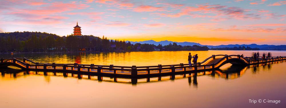 เที่ยวทะเลสาบซีหูช่วงไหนดีที่สุด