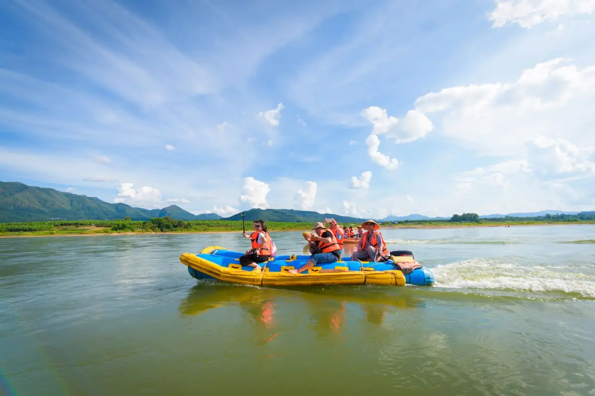 ล่องเรือยางชมแม่น้ำ Lancang
