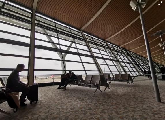 Airport Gate - Guide to Edmonton Airport
