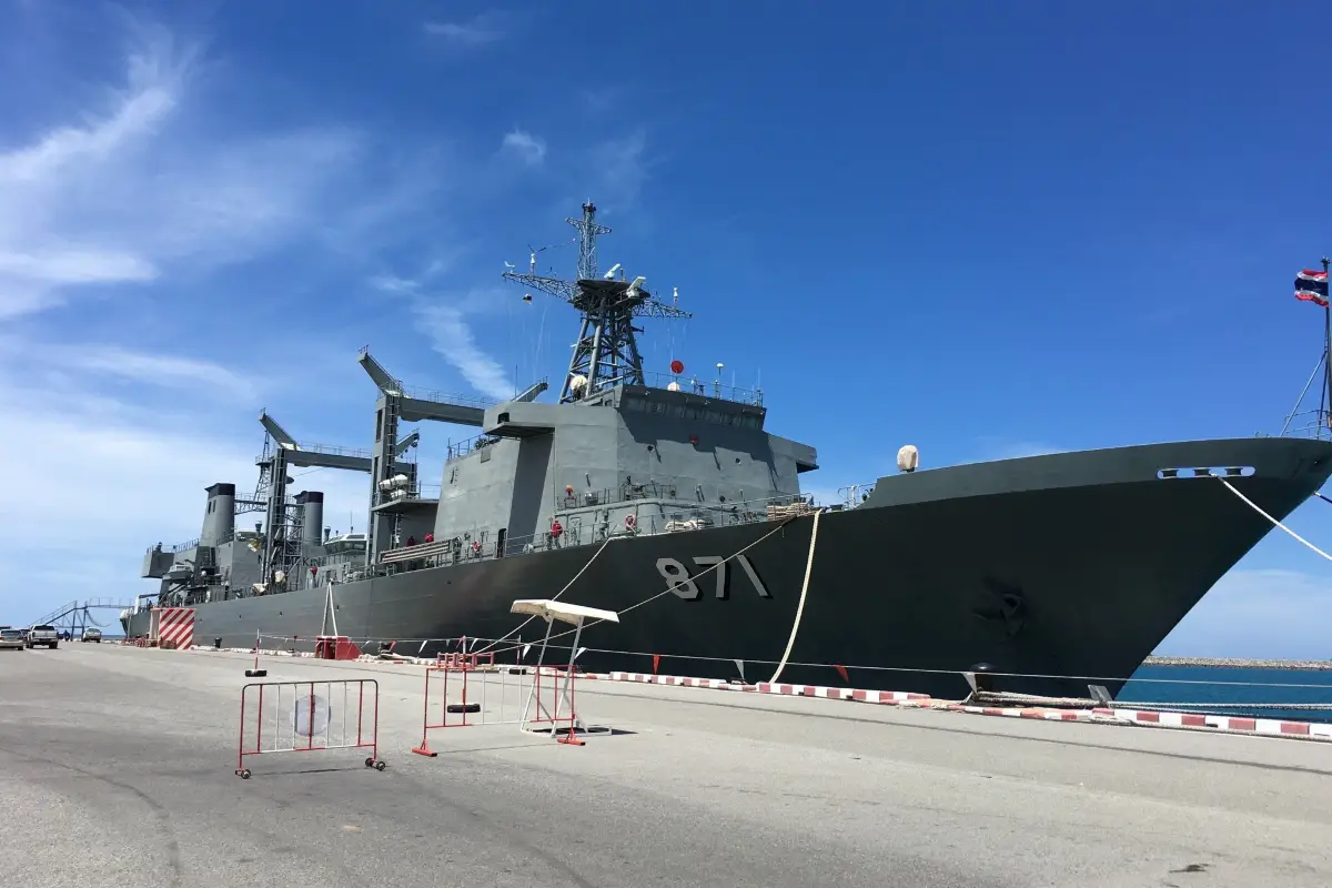 เรือหลวงจักรีนฤเบศร