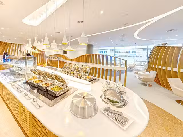 เลานจ์ Saudia Alfursan