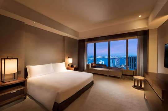 คอนราด โตเกียว (Conrad Tokyo)