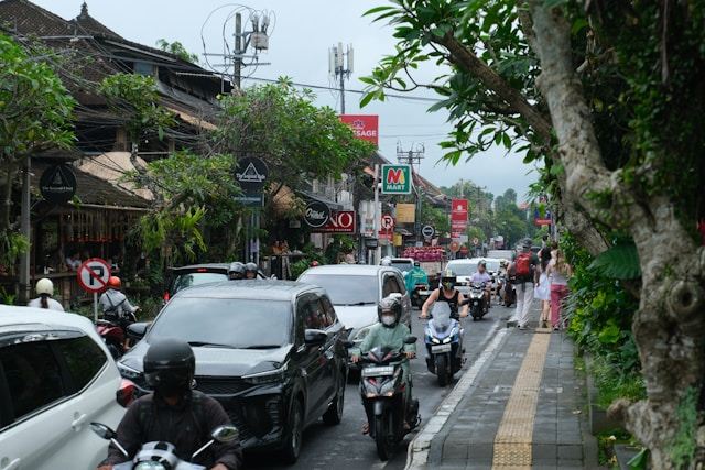 Should You Pre-Book A Private Bali Airport Transfer?