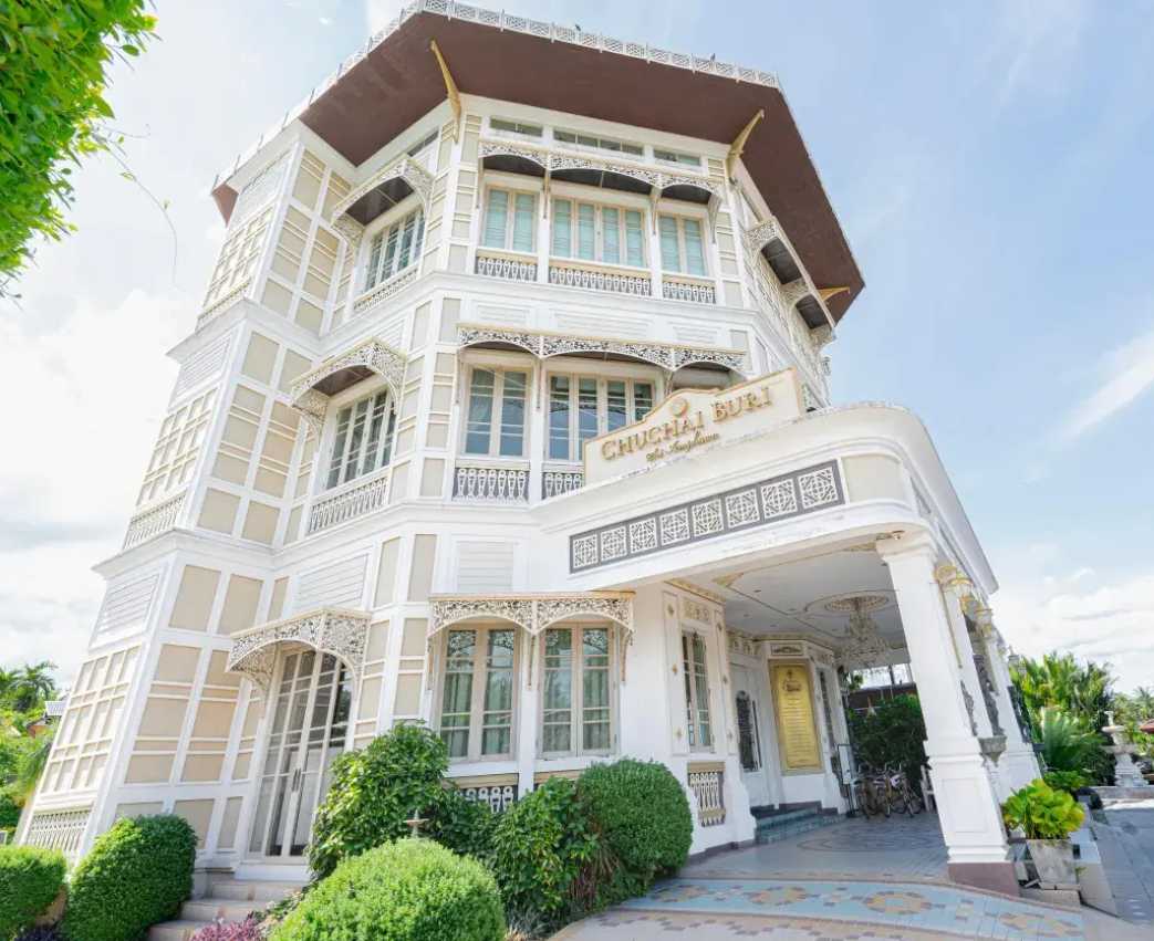 ชูชัยบุรี ศรีอัมพวา