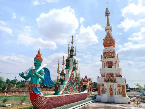 พระธาตุโพนสวรรค์