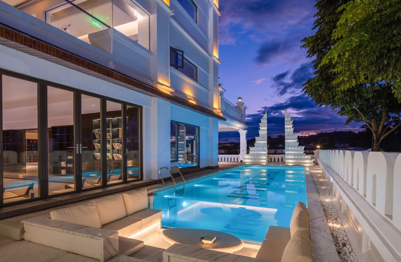 Xishuangbanna Menghai Seventeen Homestay Complex