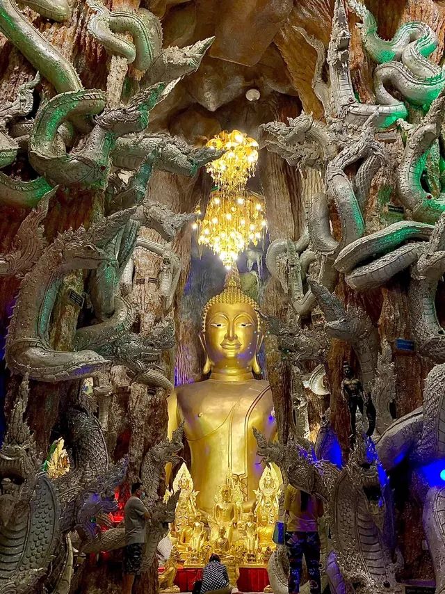 วังรัตนมณีมหานครบาดาลนาคราช วัดมณีวงศ์ จังหวัดนครนายก