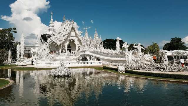 จองรถเช่าที่เชียงราย 2569 ทริกเช่ารถขับเอง เที่ยวขึ้นดอย และกฎจราจรควรรู้ | Trip.com