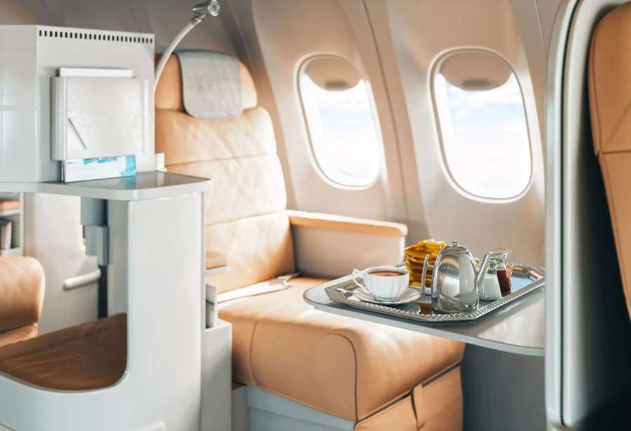 ที่นั่ง First Class บนเครื่อง