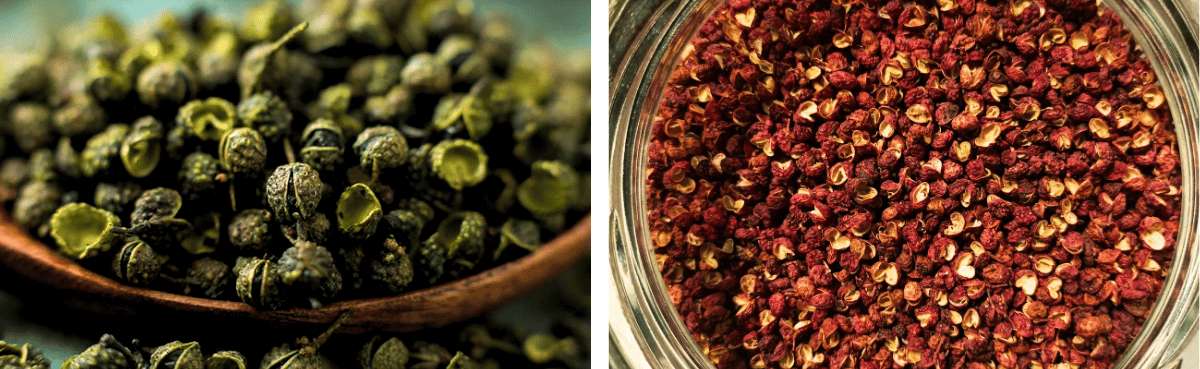 Semi di pepe del Sichuan verde in un mestolo di legno accanto a un barattolo con pepe rosso essiccato