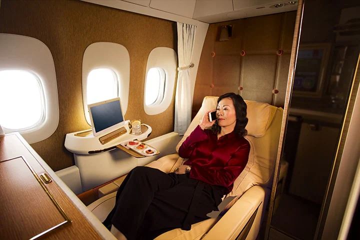 โทรติดต่อ Emirates