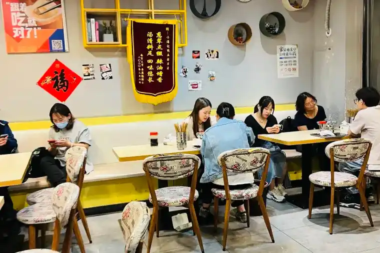 ร้านก๋วยเตี๋ยวเลือดเป็ดเสี่ยวปัน