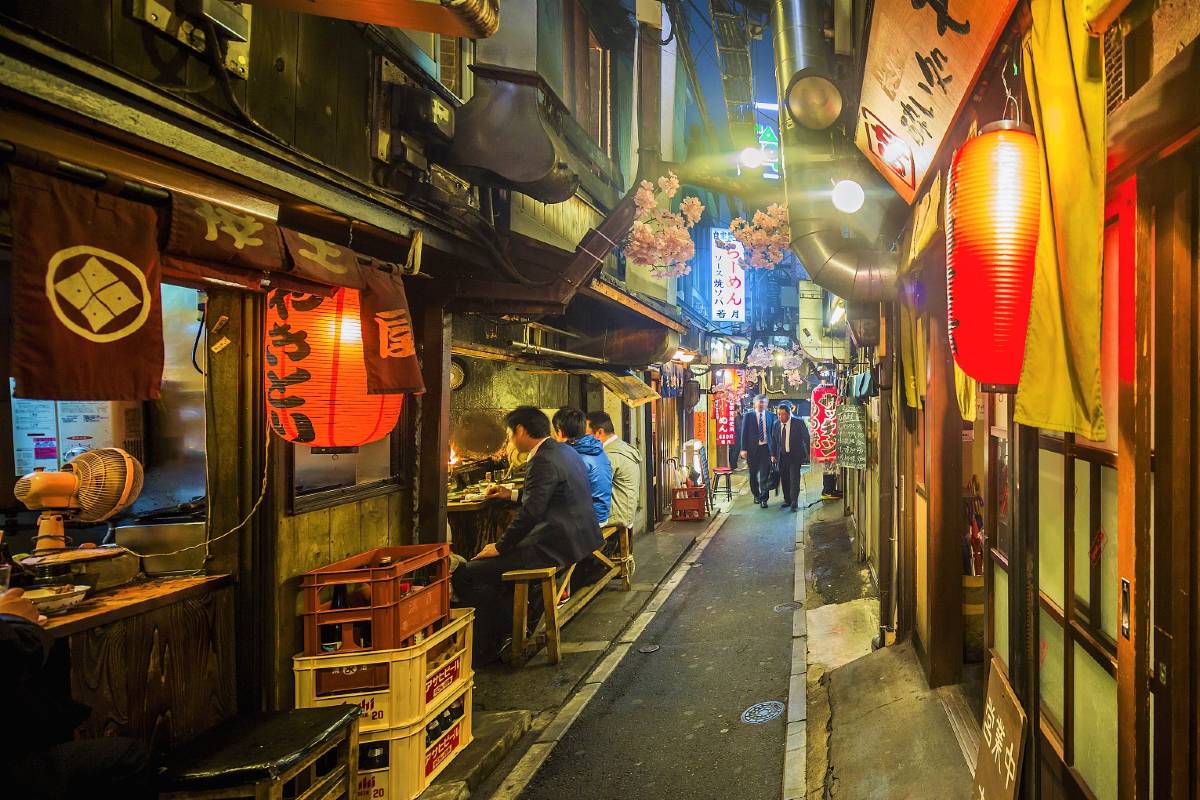 도쿄 신주쿠 오모이데요코초