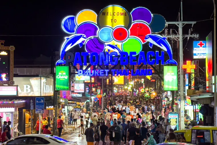 Getting around Phuket Patong beach 