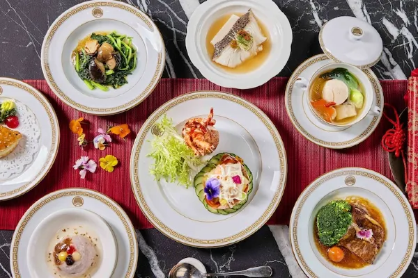 อาหารในโรงแรม