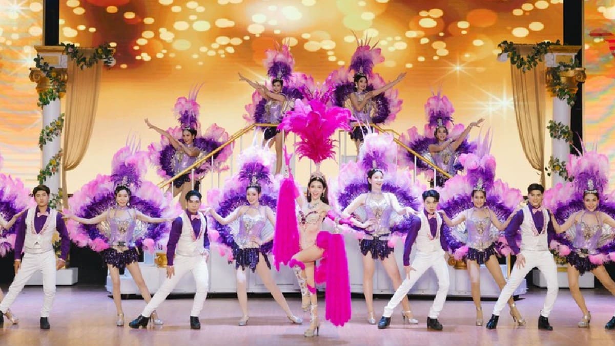 방콕 혼자 여행, 골든 돔 카바레 쇼