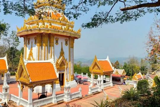 รวม 9 วัดในเชียงคาน ไหว้พระขอพร ชมเสน่ห์ศิลปะล้านช้างริมฝั่งโขง 2569 | Trip.com