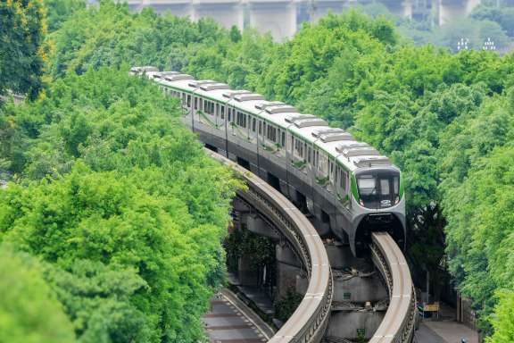 When Should You Use Chongqing West Railway Station?