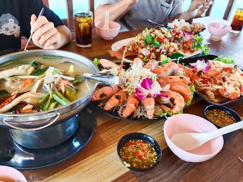 สวนอาหารกลิ่นลำดวน กุ้งเผา