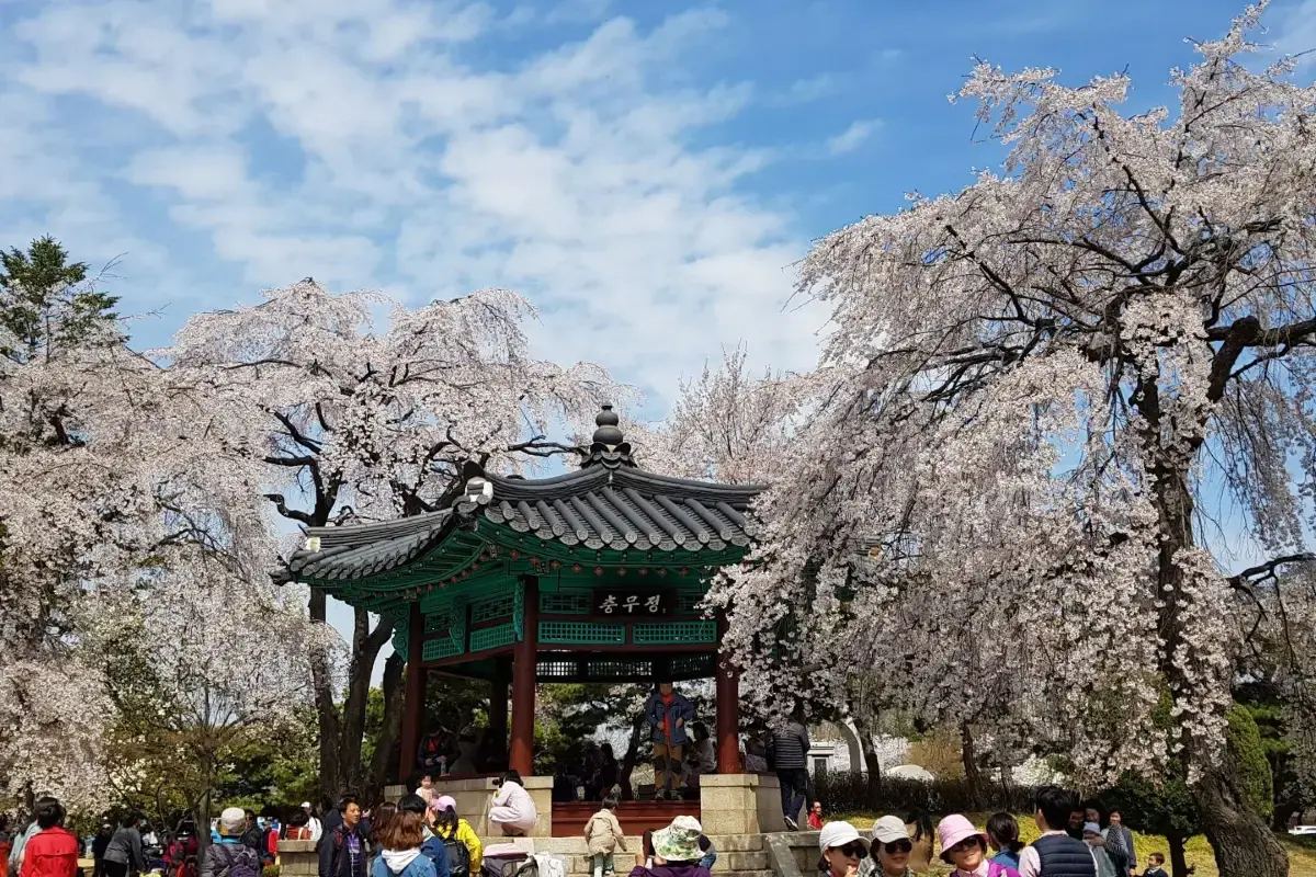 國立首爾顯忠院