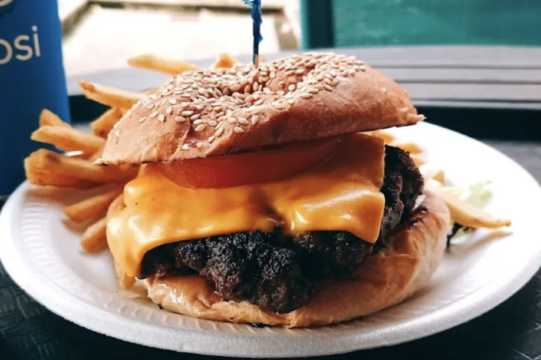 괌 혼자여행 햄버거