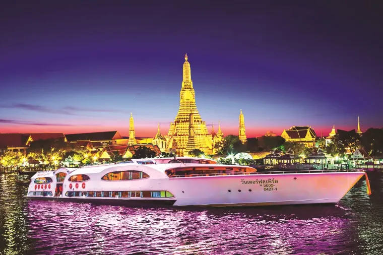 Bangkok nightlife with big boats