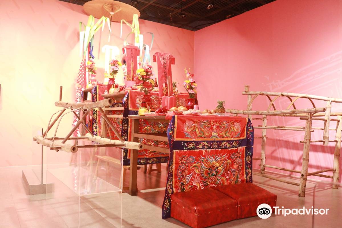 客家文化瑰寶，傳統建築與民俗展示。